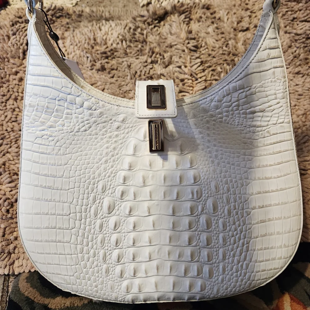 Brahmin Genuine Leather White Shoulder Bag with Gold Hardware 12.5"x12"x3. 5" - Picture 3 of 7